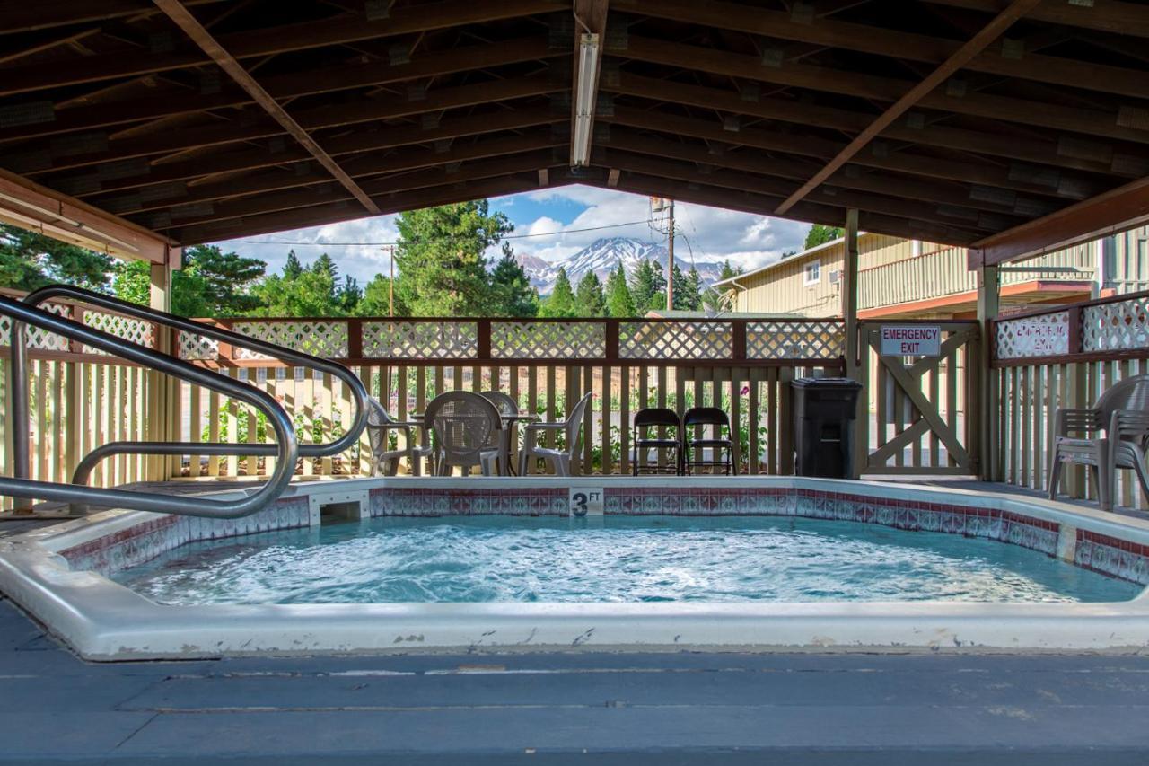 Swiss Holiday Lodge 마운트샤스타 외부 사진