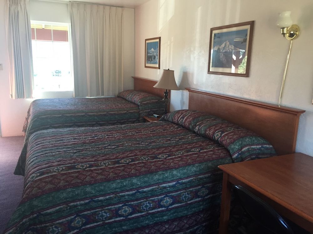 Swiss Holiday Lodge 마운트샤스타 외부 사진